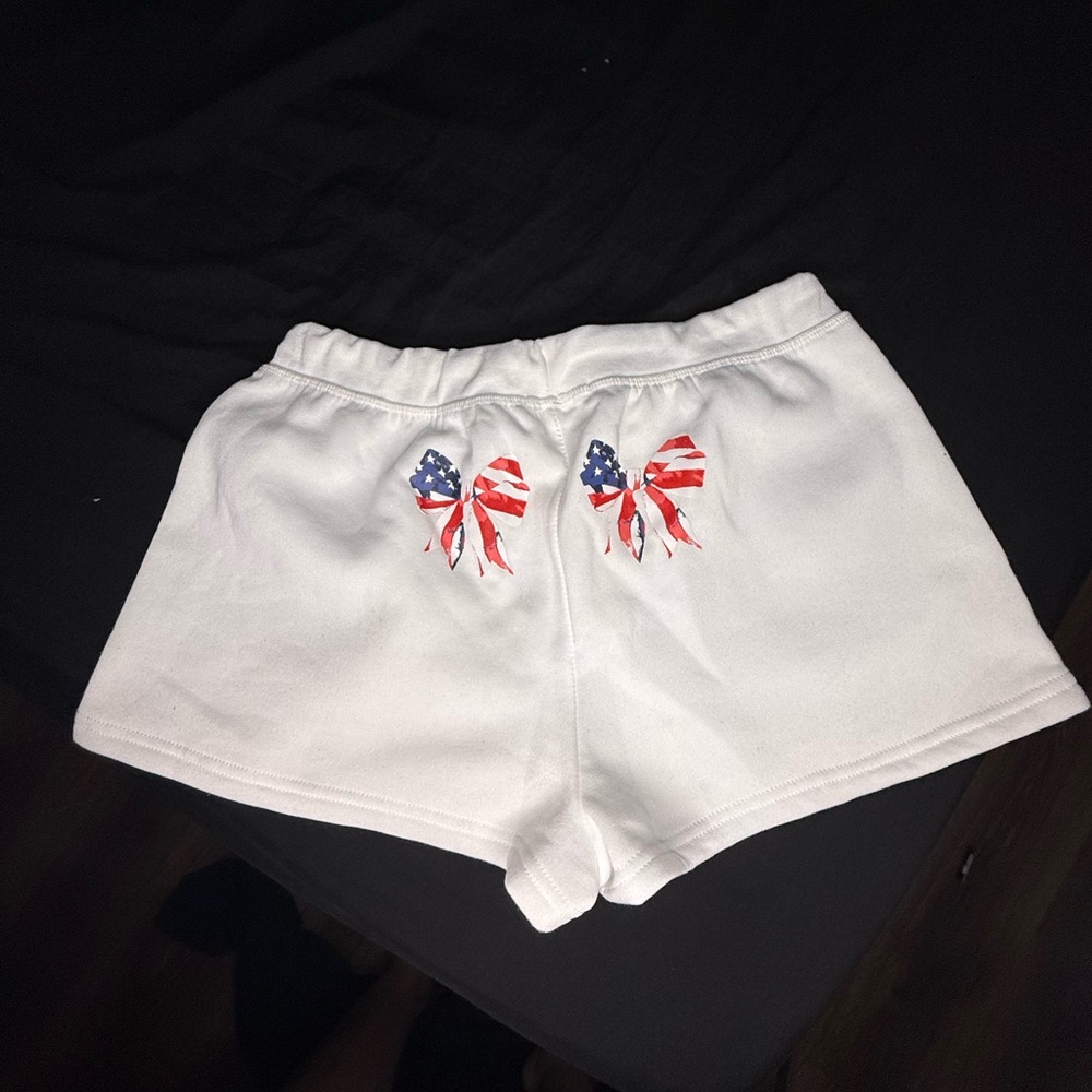 Refuge White Shorts